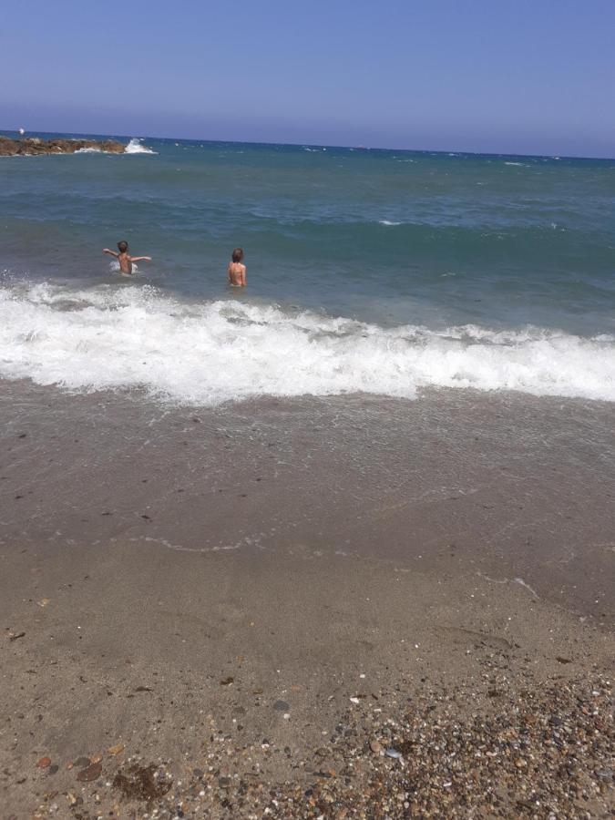 サント・マリー・ラ・メール Au Soleil De La Grande Bleueヴィラ エクステリア 写真